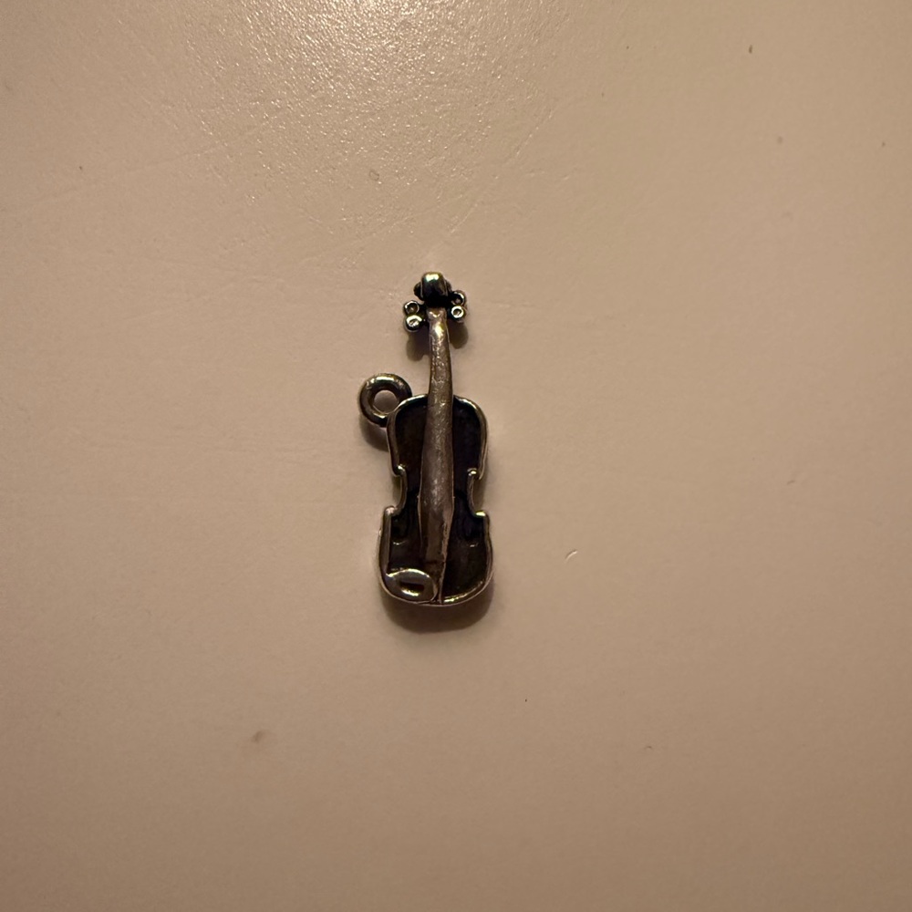 Retired James Avery Violin Charm